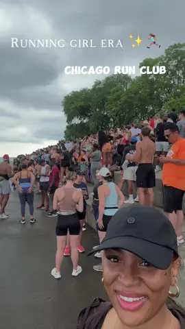 Completed a 3-mile run with the amazing Chicago Run Collective! 🏃‍♀️ Saturdays are for pushing limits and making new friends.  #ChicagoRunCollective #3MileRun #SaturdaySweat #runninggirlera #runclub #Fitness #health #prowellness #crc 