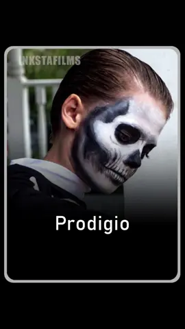 Sara descobre que seu filho é na verdade um homem de quarenta anos, que habita seu corpo!! #inkstafilms #film #filme 