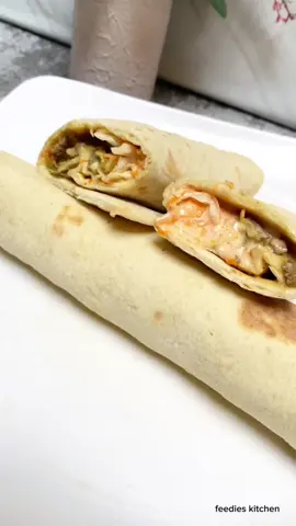 Shawarma easy way to make shawarma at home #Howtomakeshawarmaathome#shawarma#shawarmalovers#food #foodtiktok #viralvideo #fyp#fypage #food #viralvideo #foodreview 