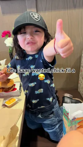 Happy monday ✨ chick fila please sponsor isaac at this point 😂 @Chick-fil-A #chickfila #chickfilalover #morningvlog #momvlog #doctorsappointment #morningroutine #spendthemorningwithme #momlife #momtok #momlife #sahmoftiktok #sahm #mommylife #fyp #momcontent #momcontentcreator #contentcreator