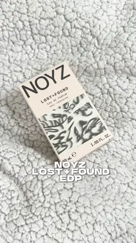 Fresh Citrusy and Floral Scent from @noyzfragrance 🌟 #gifted_by_noyzfragrance  Italian Lemon, Jasmine, and Cedarwood send a soft, citrus kick that keeps you on the mind. Leaves a trail so you can be found, lingering on the sweatshirt you 