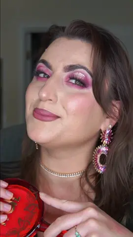 I had so much fun doing this trend ❤️ makeup details👉🏻 using mystic romance palette 🎨 from @Ace Beauté Cosmetics lashes are from @kissproducts in volume up from the #kissrebellashcollection  • • • • #acebeaute #hoodedeyesmakeup #prettymakeuplook #pleaseplease #makeuptransformations #makeuptransition #kisslashes #beautifulmakeuplooks #romanticmakeup #haloeye #glittermakeuplook #underratedmuas #tiktoktransitions #makeuptiktok #tiktokmakeup #undiscoveredmuas #mua_underdogs #benefitbrows #datenightmakeup #makeupreel #blazin_beauties #romanianmua 