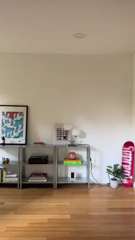 Mies van der Rohe and chill? #apartmenttour #vintagefurniture #midcenturymodern #interiordesign #ikeahack #losangeles #foryou 