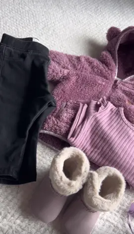 Otro GRW Tini✨ #foryoupage #babytiktok #babiesoftiktok #OOTD #fyp #grwm #parati #santiagodechile #bebestiktoks #babygirl 