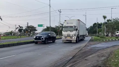 semoga kau dan aku masih dipertemukan dititik keberhasilan😁#sibasurya #pasukanterpalijo #fypシ゚viral #xzbca #asmarakacau🥀 #story24jam💥 #drivermuda #xyzabc #kendalstory 