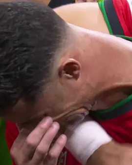 kesedihan ronaldo ketika gagal eksekusi pinalti du babak tambahan  #ronaldo #euro #portugalvsslovakia #foryou #fyp #ronaldosad 