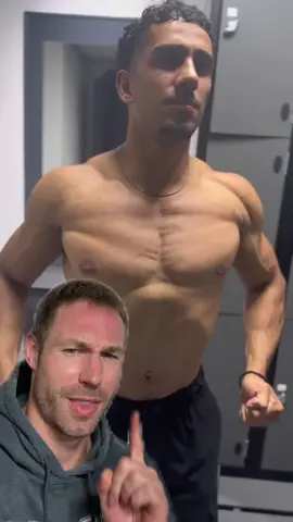 His pec muscles were crazy #stitch @abbz #bodybuilding #gym #Fitness @Jen Thompson 