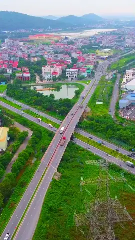 Ae Bắc Ninh có nhận ra cây cầu nào đây không😁✈️#chill #canhdep #caudongxep #bacninh #flycam #dji #fyp #xuhuong #xuhuongtiktok 