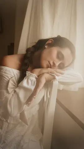 Victorian photoshoot 🤎🕰️vintage photographer  @fatizzimaphoto #darkacademia #fyp #fypシ゚viral #photography #vintagevibes #autumn #autumnvibes #fairycore #england #harrypottertiktok #cdmxphotographer #photoshoot #vintagephotos #fyp #creativephotography #cdmx #magicphotography #witchtok #victorianera #lightacademia #aesthetic #coffee #vintage #cozy #darkacademiaaesthetic #fantasy #princesa #fantasyphotography #fantasyphotoshoot 