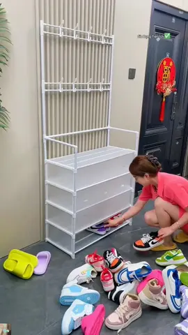 Chiếc kệ để giày thông minh, tích hợp móc treo tiện ích #kegiay #kegiaydanang #kegiaydep #giadungtienich #dogiadungthongminh288 