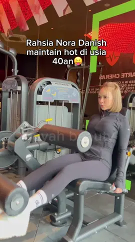 Nora dah 40an masih maintain weh😍#fyp #noradanish #bellaastillah #fashasandha #adirasuhaimi #puterisarahliyana #berryfull #fypシ #fypage #fypシ゚viral #fypdongggggggg #fyppppppppppppppppppppppp #fypp #fypdongggggggg #fypgakni #fypdong #fypgakni #fypindo #tiktokindo #indo #tiktoksukma #sembangentertainment #foryoupage #foryoupageofficiall #shouldbeme #tiktokavatar #MakanLokal #10Bersama #makeup #beauty #gattox #beunita #founder #founderinayahbeauty