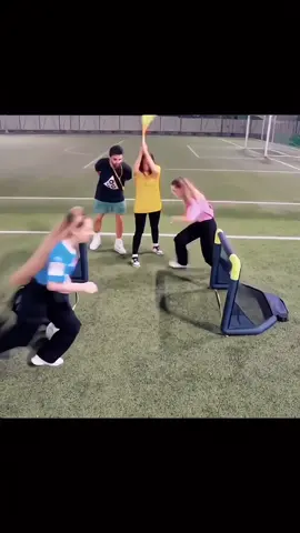 تحدي كورة بين لانا ولين وسارة شوفو مين فازت😂❤️ @𝑳𝑨𝑵𝑨 🤍 @LEEN🌸 