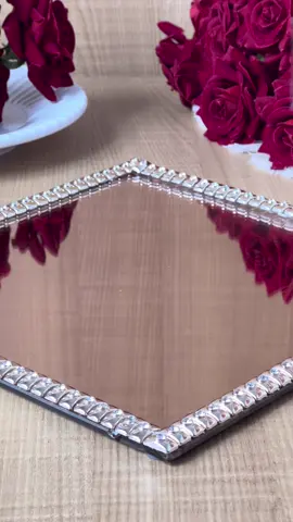 ✨Brigadeiro Napolitano Gourmet de Colher✨ Nosso Copinho especial com Brigadeiros Gourmets Ao Leite, Branco e Bicho de Pé Cremoso de Colher e decorado com Confeito Belga de Morango. Um doce de memoria afetiva que abraça e que vai deixar sua mesa um espetáculo. Para cardápio e encomendas de forma rápida e prática basta acessar 🌐 www.benditosalgado.com.br ✅Entrega Expressa em até 3horas ✅Delivery Todos os dias inclusive domingos e feriados Salvador, Lauro de Freitas, Camaçari, Simões Filho, Dias D'Ávila, Linha Verde, PRAIA DO FORTE até Feira de Santana 🏠🚘  Telefone/WhatsApp (71) 99910-4475