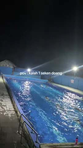 kadang ga sedih,kadang nyesek #fyp  #renang  #zyxcba  #swimming #foryoupage 