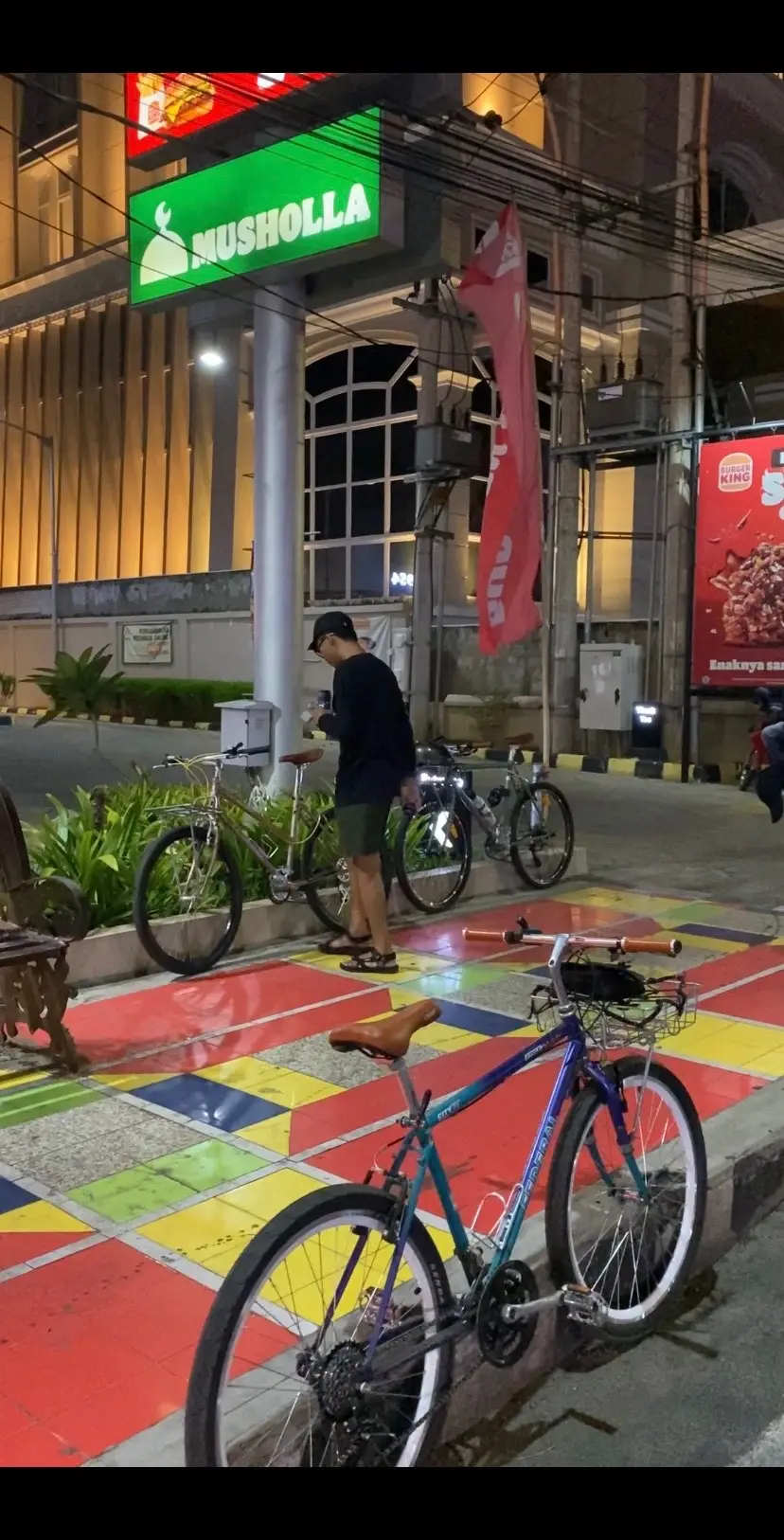 bangun lah bung, tidak ada pilihan lain selain melawan kerasnya dunia ini 🌕