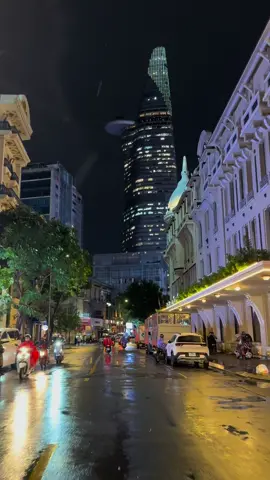 Sài Gòn mưa đêm tháng 7 #lacasaigon #saigon #muasaigon #muathang7 #xuhuong #fyp 
