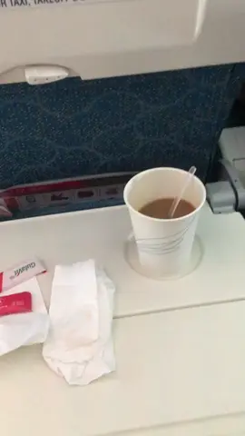 tempat ngopi yang mahal #garudaairlinesindonesia #turbulence