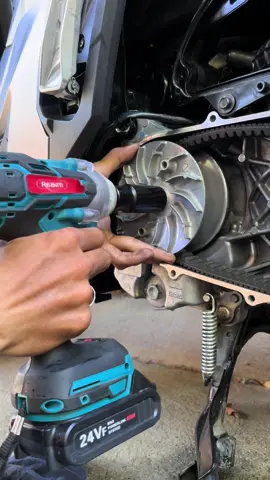 reaim cordless impact wrench #reaim #impactwrench #cordlesstools #cvttools 