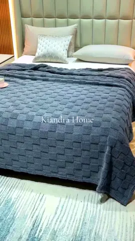 Plaid Velvet Fleece Blanket 😍 Available in cream, gray, green, blue, pink and coral. Click the yelllow basket to order. #blanket #aesthetic #fyp #tiktokfinds #supersoftblanket #softblanket #kumot #kumotsataglamig 