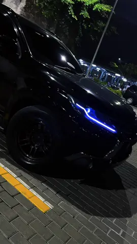 Muka sih pas-pasan, tapi mobilku wajib tampan 😜 #fyp #amatir #jj #cinematic #pajeroanps #pajerosport #cumidarat #dieselpower #simplefitment #smokeless #lsonyador #CapCut 