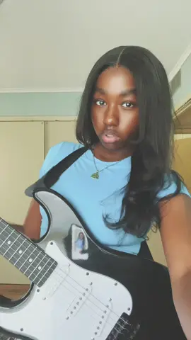 how do i tune this electric guitar 
