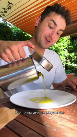 Sometimes all you need is semplicity #lionfieldmusic #grandma #italian 