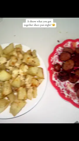 One of them days! #dinner #food #dinnertok #letseat #sheetpandinner #sheetpanmeals #kielbasa #potatoesintheoven 