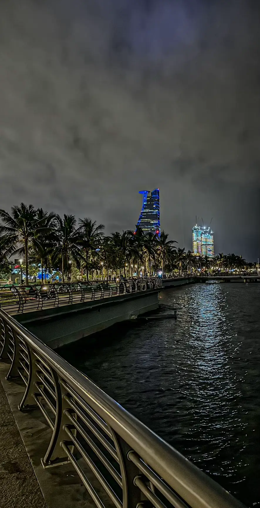 #fyp #foryoupage #foryou #اكسبلورexplore #ا #هواجيس #jeddah #البحر #الواجهة_البحرية_جدة #الكورنيش #بحر 