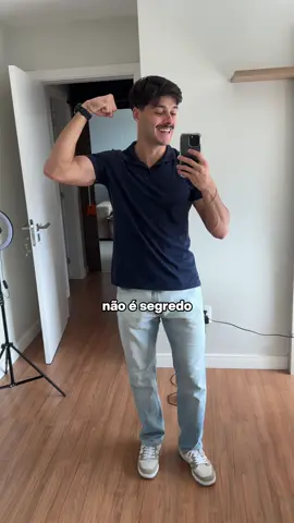 Esse foi o dia que eu enfrentei um dos maiores medos de todo o jovem... mas pelo menos eu tava bonitão com a camisa polo da @basicamente.tech no melhor estilo pai!! Como eu falei no vídeo, lá no site deles tem uma variedade imensa de roupas básicas ideais para qualquer ocasião!! Usem o 🏷️Cupom: DU pra ganhar 15% de desconto no site da Basicamente!! *pu bli