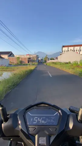 Jalan jalan pagi ngepasi viewne apik🤩 #varionisty #varioproper #varionation #varionistyindonesia #variogen2 #fyp 
