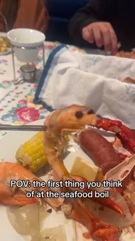 Ill NEVER unhear this sound 😭 #shrimpboil #sharktale #seafood #shrimp #food #fyp 