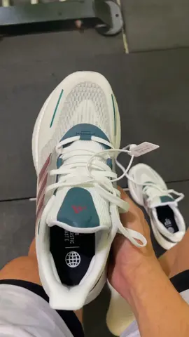 Giày chạy bộ, thể thao Pureboost22 😍#pureboost #giaythethao #sneakers #giaysneaker #giaychaybo #giaynam #gym #xuhuong2024 #adidas #adidasforum 