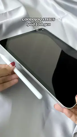 Goodojoq stylus ni pun ada magnet tau 😍 palm rejection pun ada 😍 paling best , even kita kena charge kan , takde masalah pun battery cepat habis sbb dia auto disconnect kalau kita biar dia tak guna lama . Kalau nk guna balik , touch je terus connect sendiri tanpa kita buka & connect kat bluetooth 😍  #styluspen #ipad10thgen #applepencil #student #fyp 