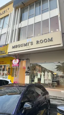 If found a pretty dress shop in Johor! 😍 #OOTD #shopping #pov #johor  三间分行地址3 Branch Address 📍36 Jalan Pendekar 10  Tun Aminah Johor Skudai 81300 🕐12PM-8PM .  📍Johor Eco Palladium Block B0415  🛗电梯按3楼 Lift Level 3 🕐Mon-Fri 1PM-9PM 🕐Sat-Sun 12PM-10PM   📍Penang: 40 Jalan Gurdwara  10300 Georgetown Penang 🕐12PM-8PM