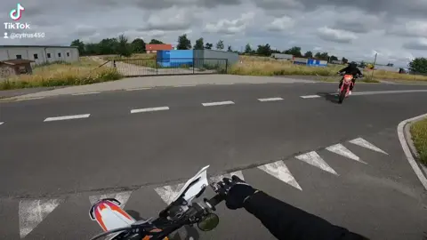 @BlackGarage #whellie #supermoto #ktm 