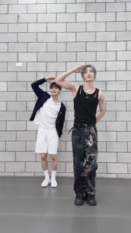 #SN_Challenge ⚡️ with #Jiseok #지석 #BigOcean #빅오션 #JIHOON #지훈 #TWS #투어스 #내가S면넌나의N이되어줘 #TWS_SN #If_Im_S_Can_You_Be_My_N #NewMusic @🌊Big Ocean🌊 