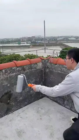 Loại sơn chống thấm có thể sơn lên bề mặt ẩm #xuhuongtiktok #fyp #sonchongthamzado 