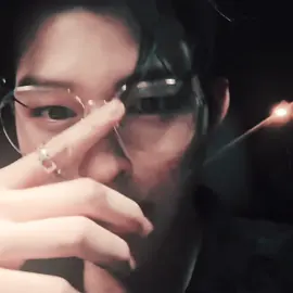 DOING JUMPING JACKS RN HES SO ATTRACTIVE #pondnaravit #pondedit #ppnaravit #thaibl @♡ tang @ppnaravit 