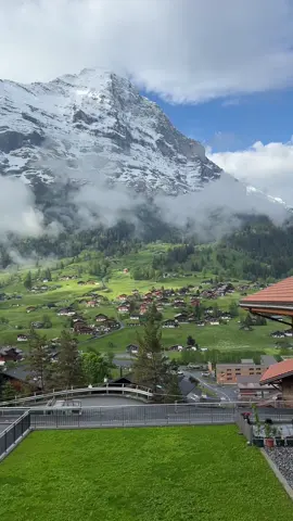 #grinderwald #mountain #hike #traveltiktok #switzerland #switzerland🇨🇭 #fyp #trending #Hiking #tiktoktravel #snow #tiktokพาเที่ยว 