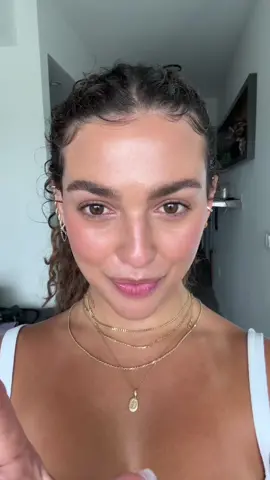 What do you know about the science of Feng Shui!? Gentuinely curious 🧠 I discovered this research while I was traveling! I wasn’t getting good quality sleep and looked into the science. I realized that my bed at home was already north south with my head facing south and the beds other places were not 🧐 I can really feel the difference! Sending you all soooo much love !!  Em 💖  More research definitely needs to be done in this area, but I wanted to share these interesting papers!  Study 1: “Bedroom design orientation and sleep electroencephalography signals” Study 2: “Human magnetic sense is mediated by a light and magnetic field resonance-dependent mechanism” Study 3: “Is Fengshui a science or superstition? A new approach combining the physiological and psychological measurement of indoor environments” #emonthebrain #neuroscience #MentalHealth #MentalHealthAwareness #wellness #brain 