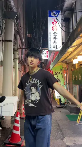 路地裏にて #trending #dance #hiphop #kpop #instagram 