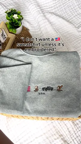 A one for our fellow Americans🇺🇸 thank you Jennah for your order❤️  #customsweatshirt #americahoodie #usahoodie #usa #hoodie #sweatshirt 