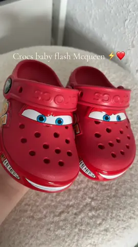 Crocs baby flash Mcqueen ⚡️❤️ #crocs#carsoftiktok#carslover#cars#pixarcars#pixar#disney#baby#flashmcqueen#lightingmcqueen#toddler#fyp @Crocs 