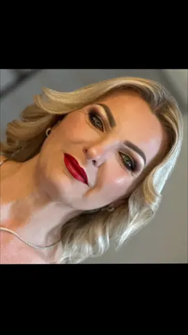 #makeup #professional #professionalmakeupartist #beauty #woman #book #booknow📱📲 #antwerpen🇧🇪 #belgium 