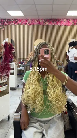 She’s baaaaaack💋💋💋💋💋 #frenchcurl 