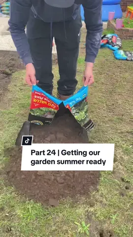 Replying to @Shakeel part 24 | Getting our garden summer ready… we decided to go against the odds and topsoil & reseed our grass in JULY! 😅 can it be done? ☀️ #capcut #g#gardenrevampgardentok #gardenproject #gardening #councilhousec#councilhousegarden #gardenreno #gardenrenovation #grasstok #grass #scarifying #DIY #diyproject #gardening 