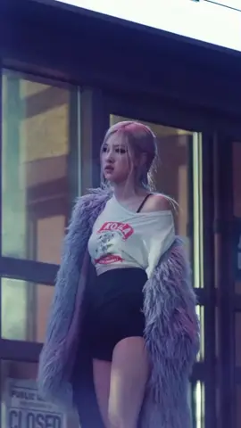 #Rosé #fancam | benim en sevdiğim fancam bu oldu nsndnd  #fancam #mv #fancamskpop #rose #ontheground #roses_are_rosie #mvfancam #kesfet #fancam🍎✨ #edit #kesfet #fyp #kpopfyp #bpwkpp #blackpink #theblacklabel #rosie #bp 