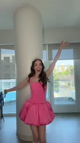 Its my birthday tada!!! 🥰🎉👑 #rapunzelitsmybirthdaytadaa #rapunzelbirthdayaudio #birthdaymonth #july3birthday #cancerseason♋️ #pinkdress #ohpolly #princess #birthdayprincess #fyp #foryou #influencer #singer #artist #sashaanne #actress @Oh Polly 