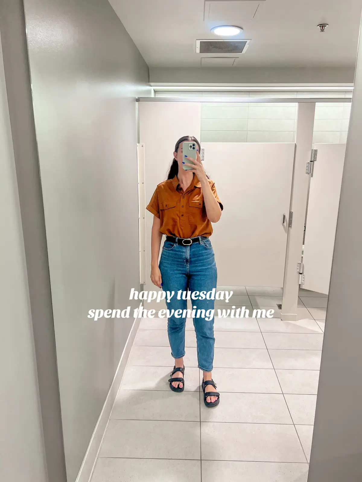 #july4th #longweekend #tuesday #nighttimeroutine #nighttime #fypage #trending #trendingsong #nightinmylife #spendthedaywithmevlog #Vlog #vlogs #nightinmylife 