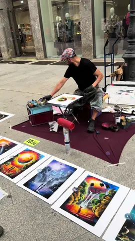 Amazing talent in ghe street of Milan italy #viralvideotiktok #art #drawing 